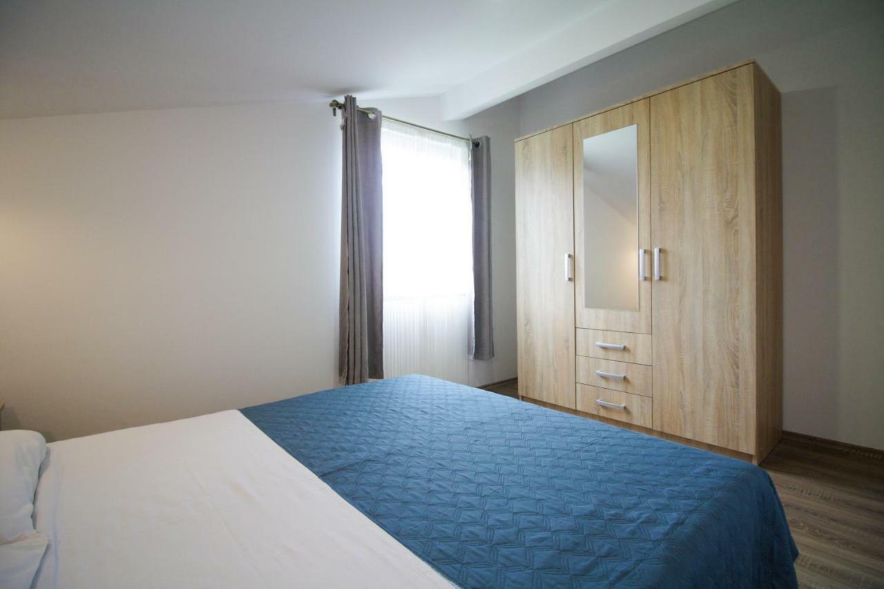 Sebi Apartment 300 M From Beach Rovinj Luaran gambar